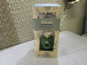 (F-0) Victorian Oil Lamp...
