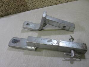 (BSB) 2 Receiver Hitches 1 14...