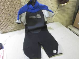 (F-0) Sea-Doo Wet Suit Size Youth 1...