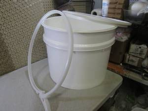 (OS) Large 20 Gallon Container with...