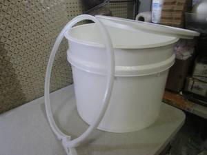 (OS) Large 20 Gallon Container with...