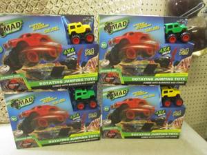 (F-1) Lot of 4 Mad Off-Road Rotatin...