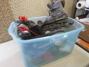 (RM5) Tote Full of Roller Blades an...