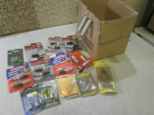 (CS) Box of Assorted Spark Plugs Au...