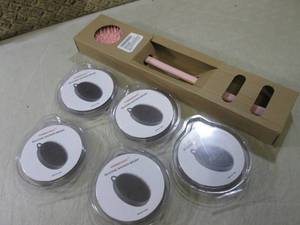 (G-1) Silicone Shower Brushes...