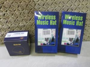 (F-0) 3 Wireless Music Hats...