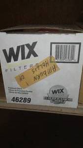 lot 12 image: Wix Air Filter 46289