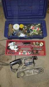 lot 208 image: 4 in. Belt Sander, Toolbox and Contents