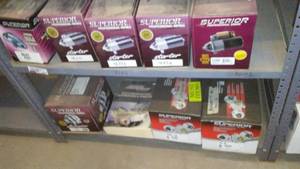 lot 287 image: (2) Shelves Starters