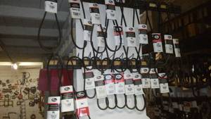 lot 415 image: Assorted Belts