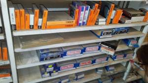lot 309 image: (5) Shelves Oil Seals, Valves