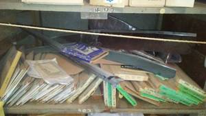lot 465 image: (1) Shelf Gaskets