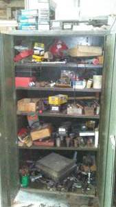 lot 555 image: Cabinet with Contents. AIR TOOLS   Loc CS