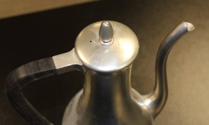 lot 9 image: Vintage Decorative Metal Pitcher  Made in Holland Daalderop Royal Hollad Pewter