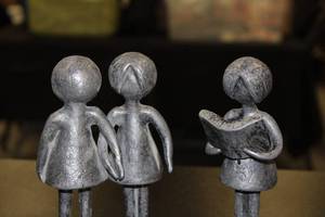 lot 29 image: Vintage Extremely Heavy Metal Figures Lot  2 Figures