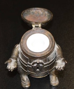 lot 30 image: Vintage Metal Creepy Unknown Item