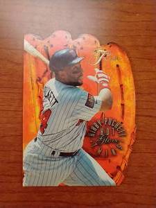 1994 Flair Hot Glove Die-Cut Kirby Puckett Card