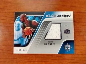 Kevin Garnett Jersey Relic Card - #d175