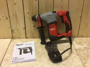 Milwaukee 5.5 Amp 58 in. Corded SDS-plus ConcreteMasonry Rotary Hammer Drill Kit with Case&nbsp&nbspCustomer Returns&nbsp See Pictures