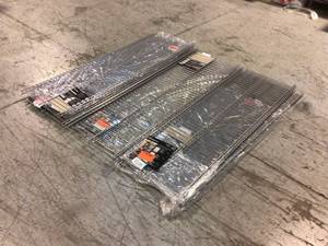 Rubbermaid FastTrack Garage Wire Shelf 48 in. D x 16 in. L&nbsp&nbspCustomer Returns&nbsp See Pictures