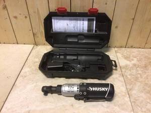 Husky 38 in. Drive 12-Volt Lithium-Ion Cordless Ratchet&nbsp&nbspCustomer Returns&nbsp See Pictures