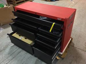 46 in. 8-Drawer Roller Cabinet Tool Chest in RedBlack Textured by Milwaukee Customer Returns See Pictures