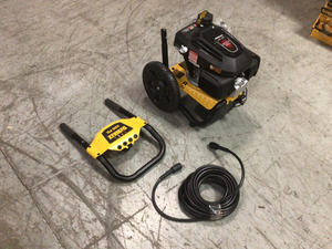 3300 PSI 2.4 GPM Gas Cold Water Pressure Washer with HONDA GCV200 Engine by DEWALT Missing Wand Customer Returns See Pictures