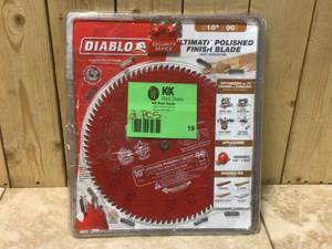 10 in. x 90-Tooth Ultimate Polished Finish Circular Saw Blade by DIABLO Customer Returns See Pictures