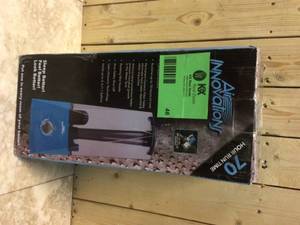 1.1 Gal. Cool Mist Humidifier for Medium Rooms up to 400 sq. ft. by Air Innovations Customer Returns See Pictures