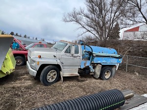 1984 Ford F-600 Pumper Truck