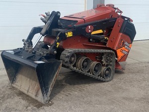 lot 1 image: 2017 Ditch Witch SK600 Tracked Stand-On Skid-Loader