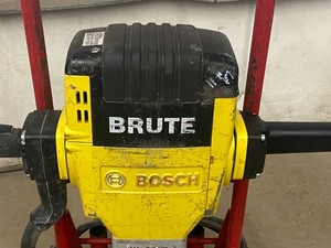 lot 11 image: Bosch Brute Electric Jackhammer