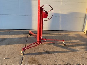 lot 5 image: Commercial Portable Material  Drywall Hoist