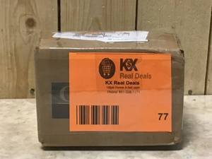 lot 77 image: DEWALT 20v BATTERY 4 AH AND 20 V 2AH Customer Returns See Pictures