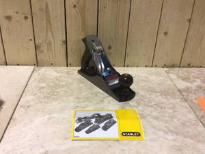lot 1 image: Stanley Bailey 9 34 in. Bench Plane Customer Returns See Pictures