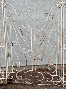 lot 169 image: Decorative Metal Garden Gates