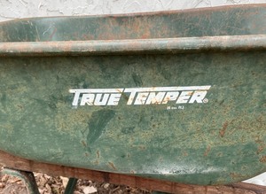 lot 170 image: True Temper Wheel Barrow
