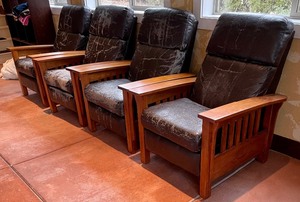 lot 191 image: Four Arts and Crafts Style Reclining Chairs