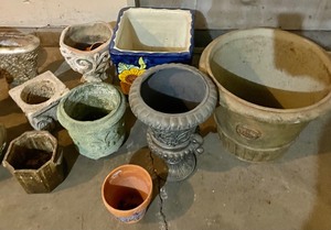 lot 214 image: Variety of Planters