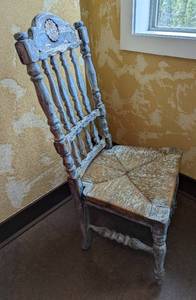 lot 116 image: Painted Vintage Wood Chair