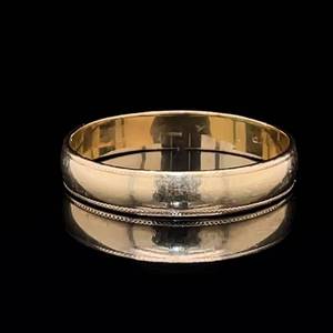 Classic Wedding Ring Band in Yellow Gold. 4mm Wide, Simple Sophistication and Style. No Reserve