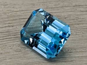 13.60 Carat Natural Swiss Blue Topaz Gemstone
