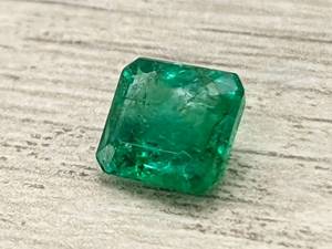 1.00 Carat Rich Green Natural Emerald Gemstone
