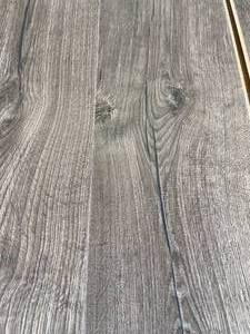 353 SF of Modern Easy Install Laminate Flooring
