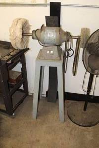 lot 31 image: Baldor 331B 12 hp GrinderBuffer on Stand