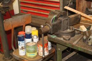 lot 35 image: American Scale Co Bench Vise