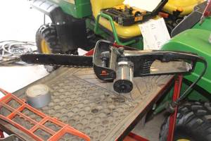 lot 67 image: Remington RM1425 14 Chainsaw