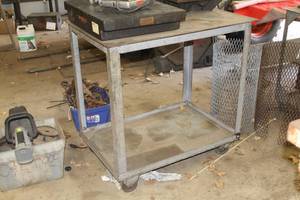 lot 92 image: Metal Workstation Cart