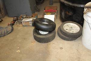 lot 105 image: Lot of (3) Utility Tires