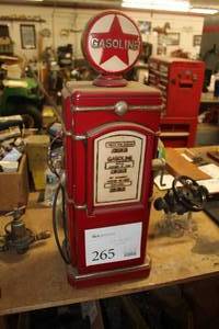 lot 265 image: Texaco Gas Pump CD Holder